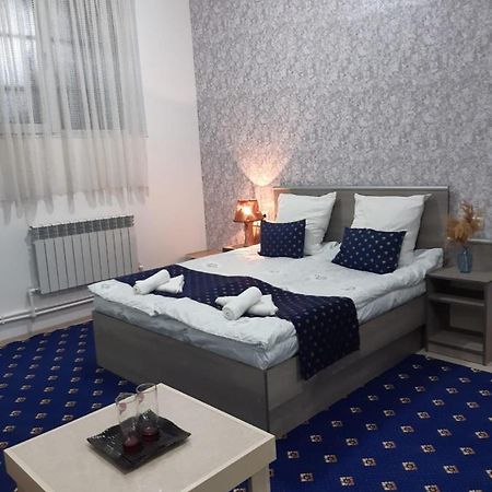 Lind Guest House B&B Gyumri Extérieur photo