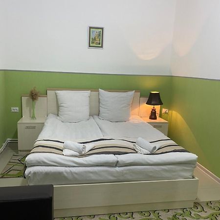 Lind Guest House B&B Gyumri Extérieur photo