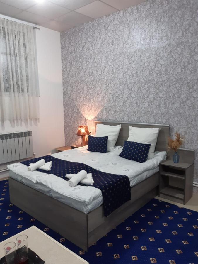 Lind Guest House B&B Gyumri Extérieur photo